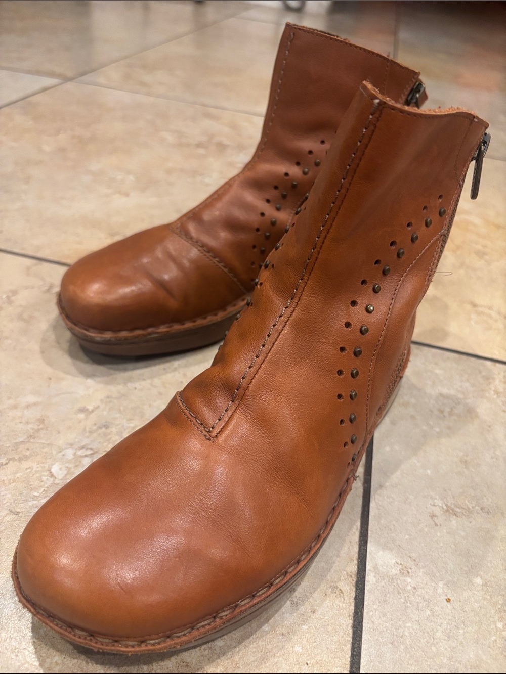 Naot Tan/Brown Leather Chukka Zip Boots size 37 chamel color - Picture 2 of 15